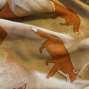 Viscose fox scarf
